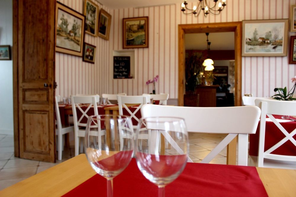 Hotel Les Aubepines Илье Экстерьер фото